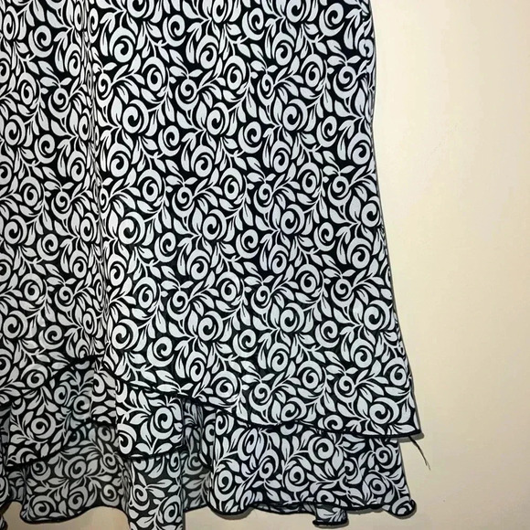 SOLD - Picture 3 of 13